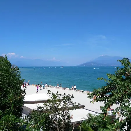 Appartement La Casa Di Camilla Peschiera del Garda